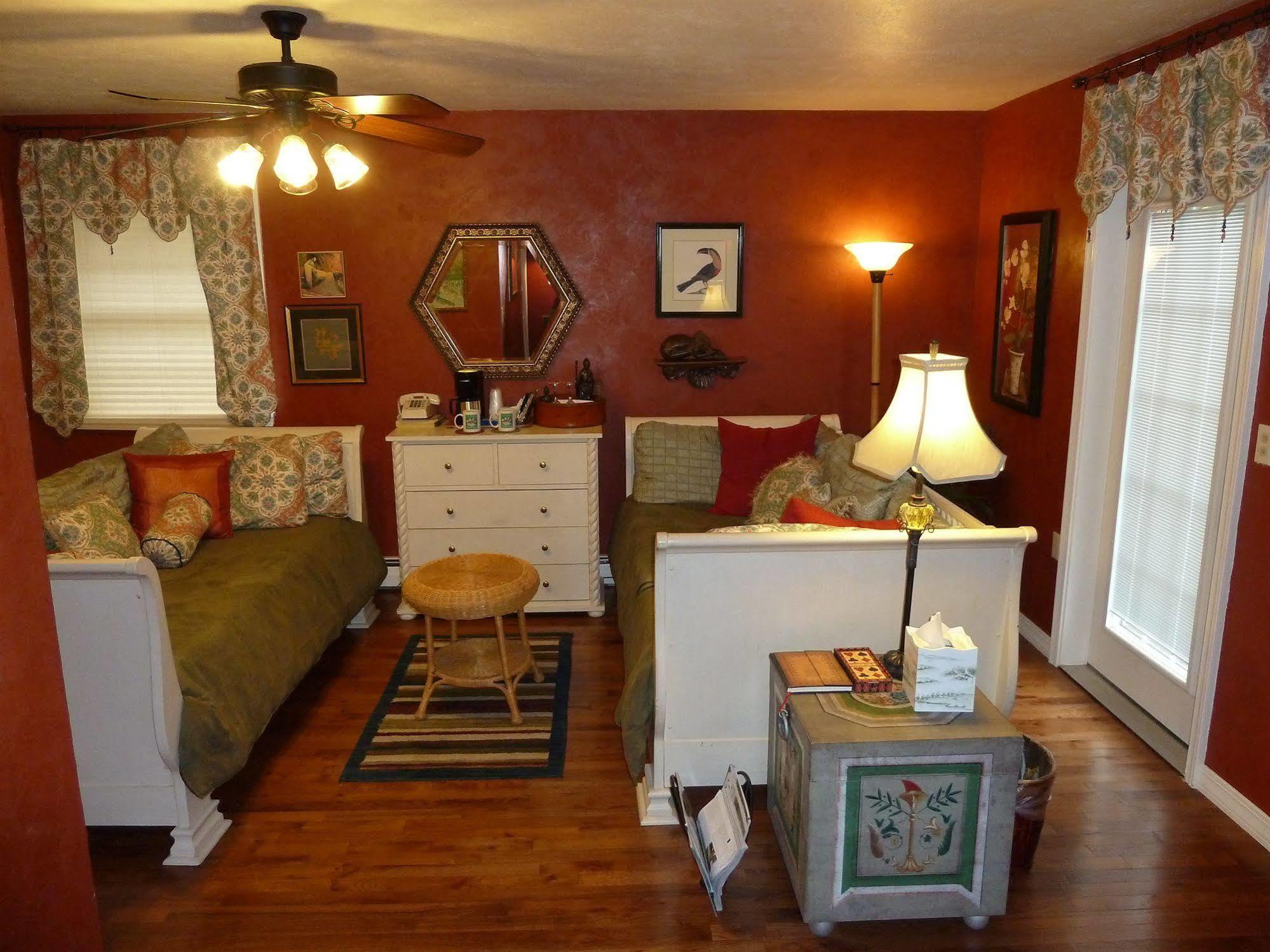 Bad Rock Bed And Breakfast Inn Columbia Falls Eksteriør billede